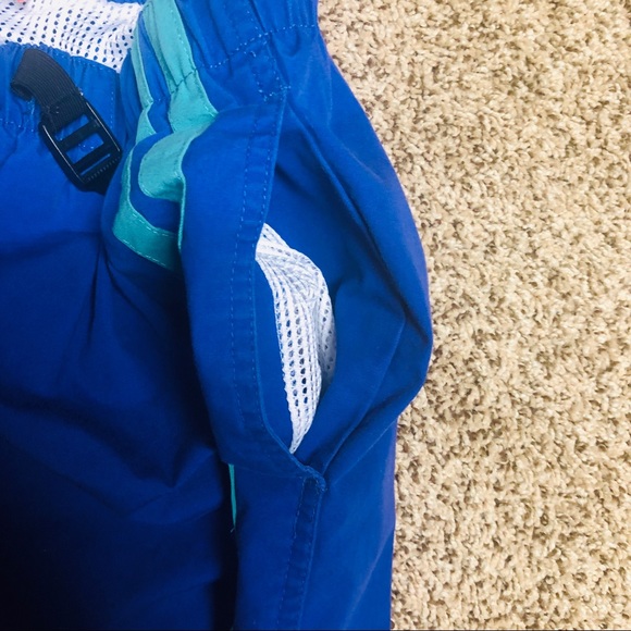 *SOLD!* Vintage 90s Athletic Works Swim Trunks - Picture 6 of 7